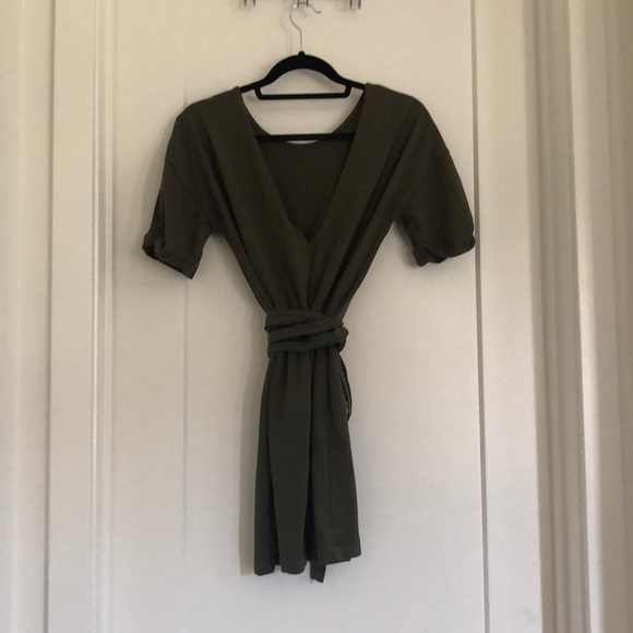 T-Shirt dress - Picture 2 of 2